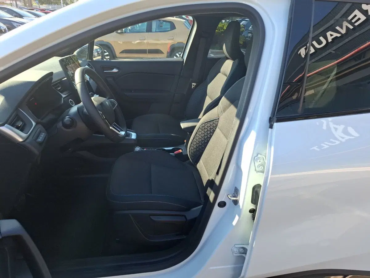 Renault Symbioz usata a Latina (18)