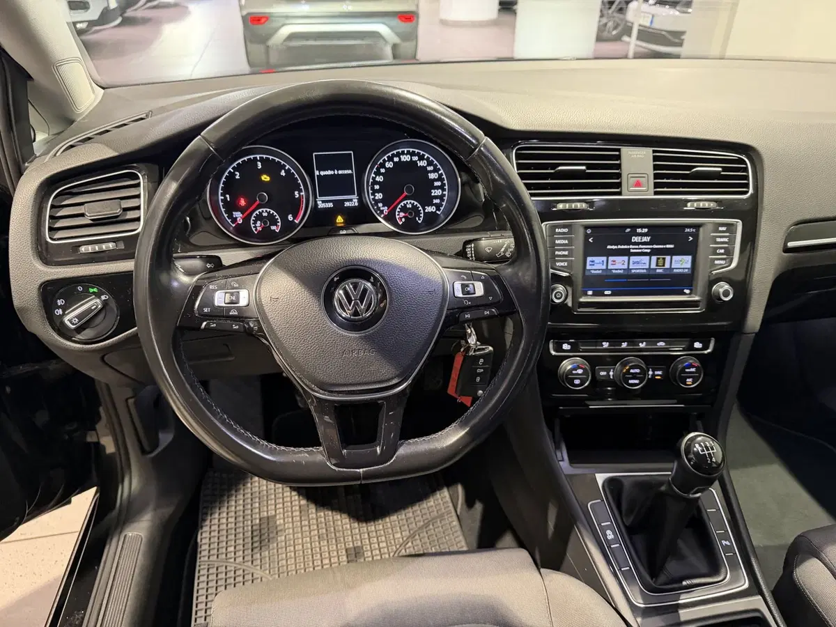 Volkswagen Golf usata a Genova (12)