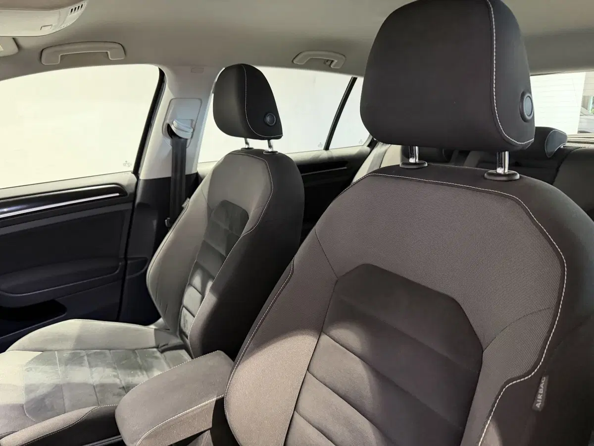 Volkswagen Golf usata a Genova (9)