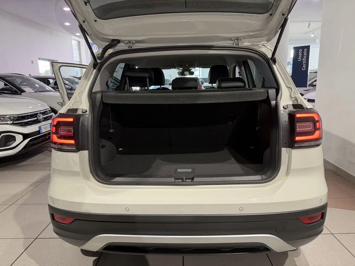 Volkswagen T-Cross usata a Genova (10)