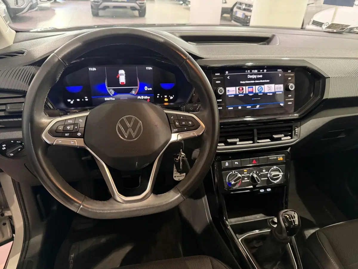 Volkswagen T-Cross usata a Genova (12)