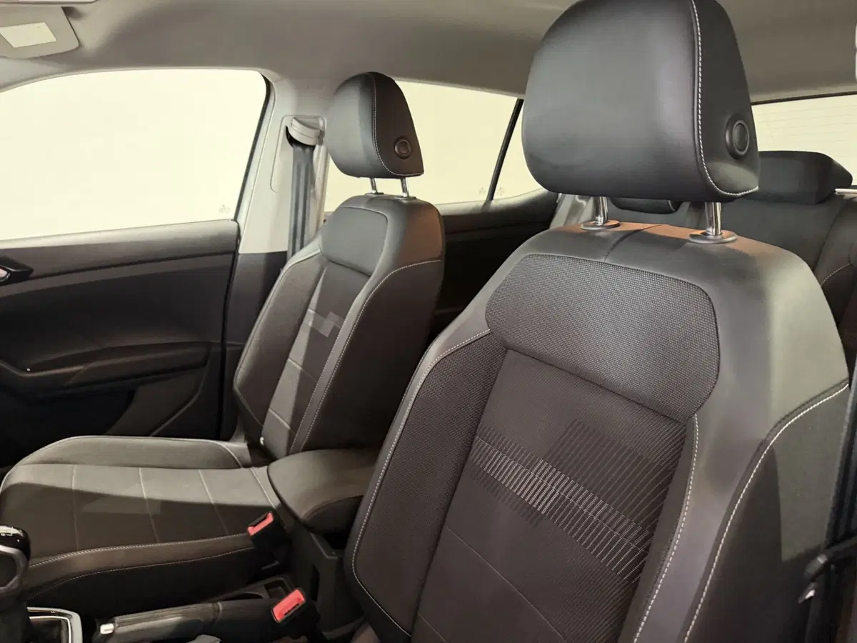 Volkswagen T-Cross usata a Genova (9)