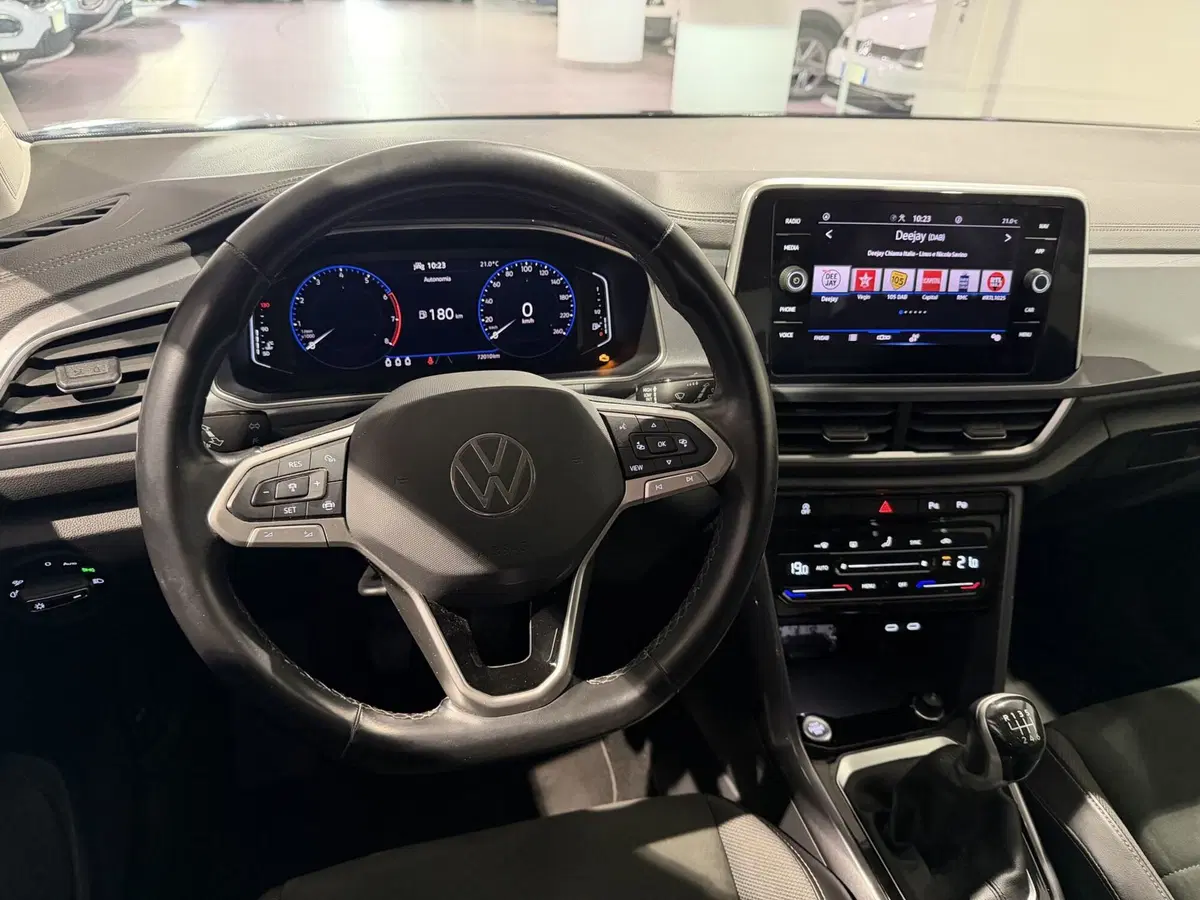 Volkswagen T-Roc usata a Genova (11)
