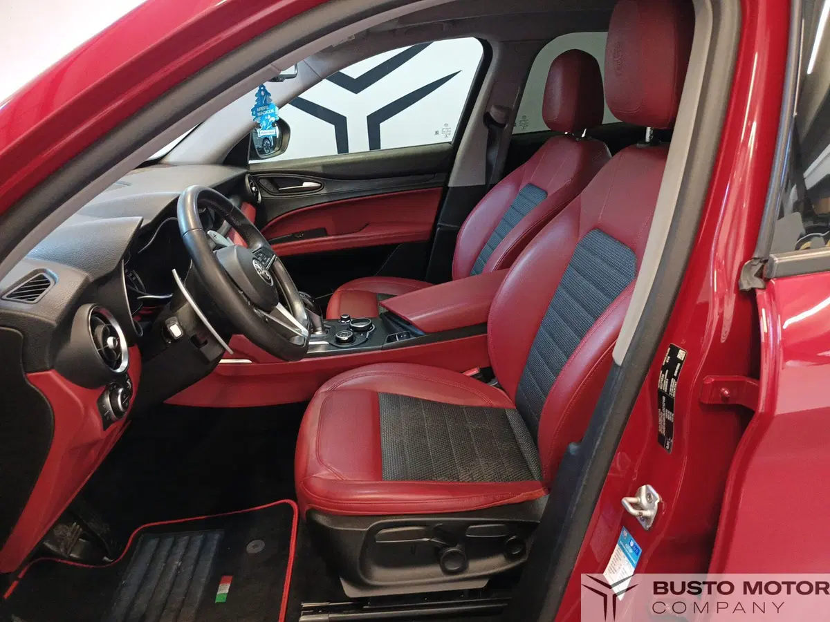 Alfa Romeo Stelvio usata a Varese (8)