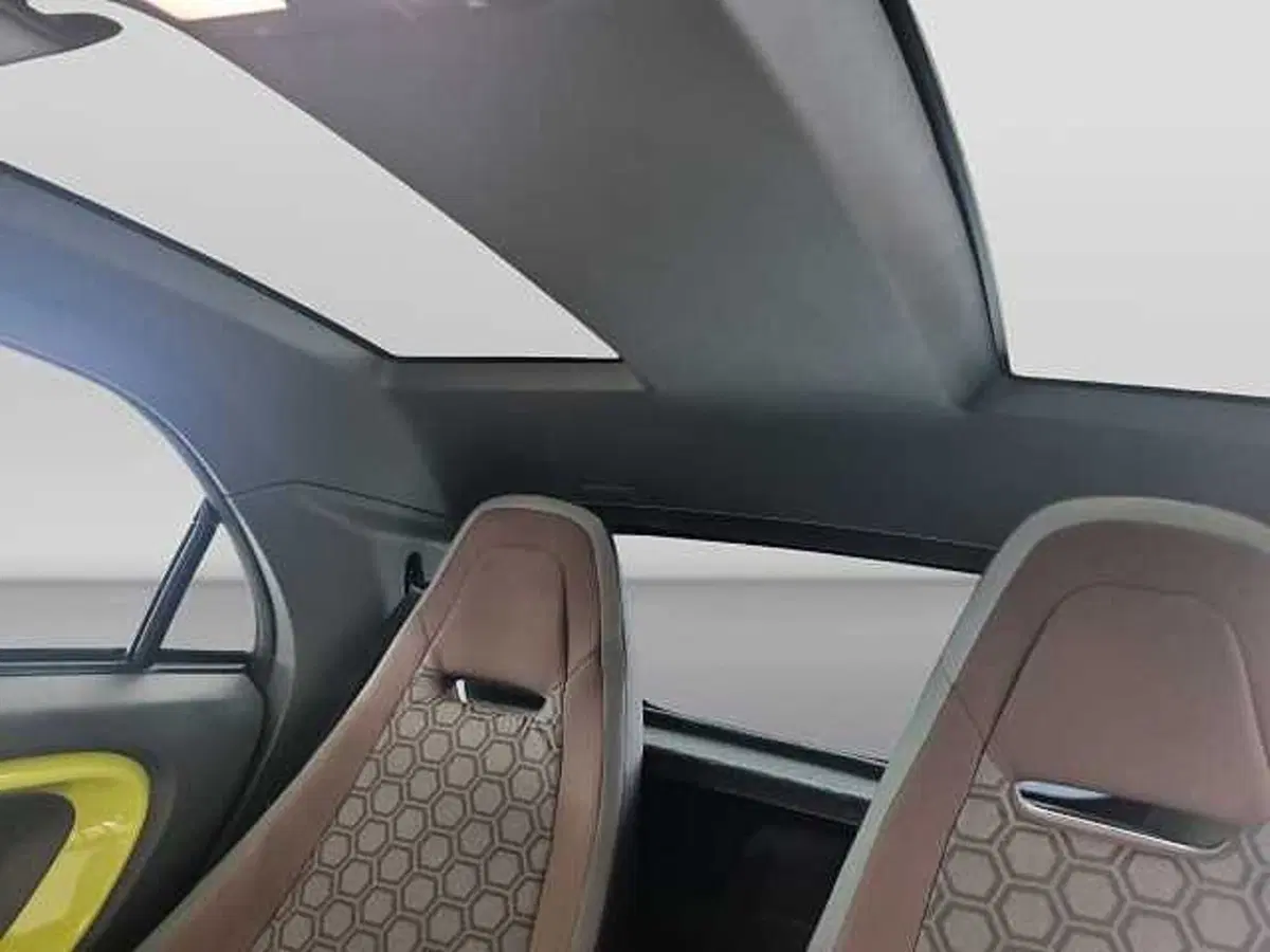 Xev XEV YoYo nuova a Varese (8)