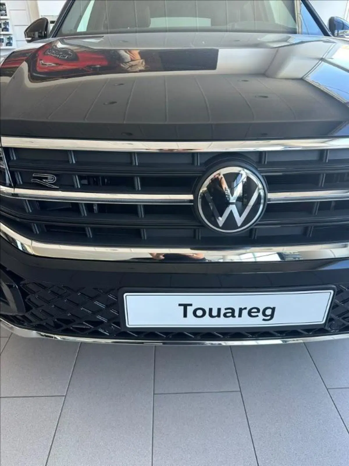 Volkswagen Touareg nuova a Lucca (14)