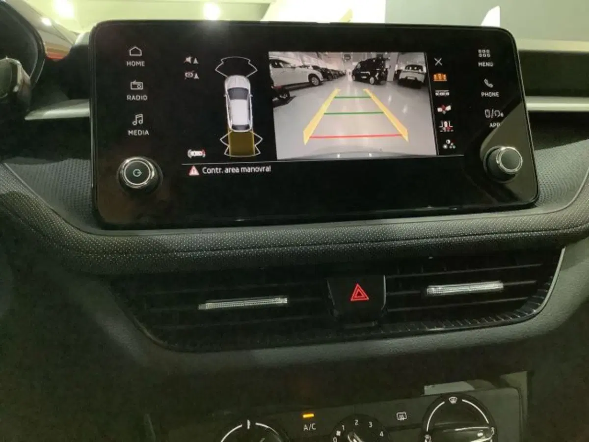 Skoda Fabia nuova a Catania (17)