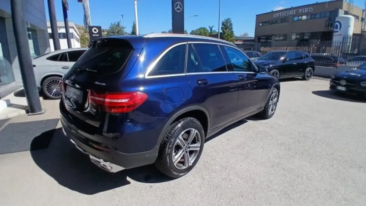 Mercedes-Benz GLC SUV nuova a Potenza (4)
