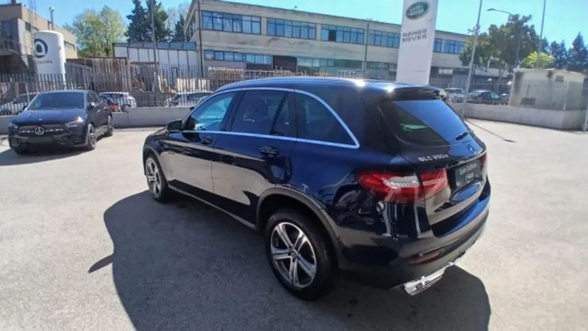 Mercedes-Benz GLC SUV nuova a Potenza (5)