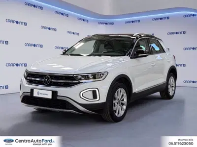 Volkswagen T-Roc 1.0 TSI Style del 2023 usata a Albano Laziale