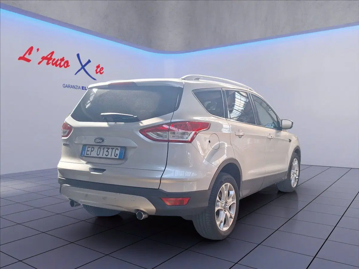 Ford Kuga usata a Milano (8)