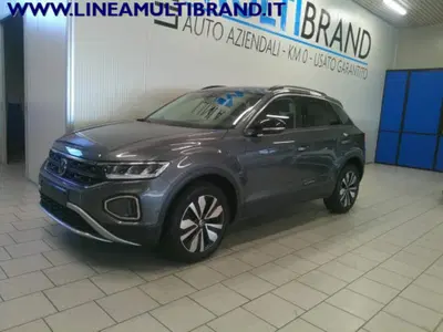 Volkswagen T-Roc 1.0 tsi Style 115cv del 2025 usata a Piacenza