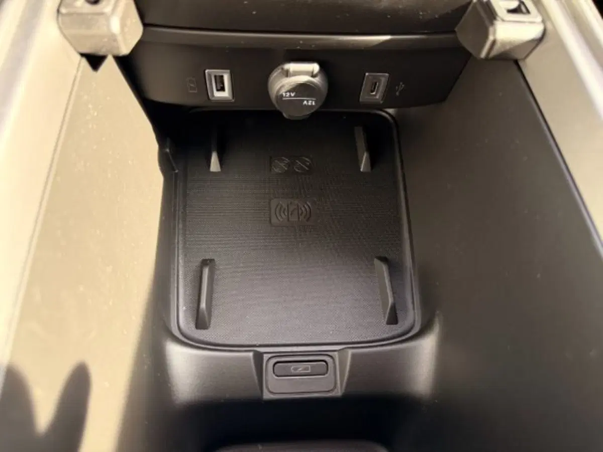 Jeep Avenger nuova a Brescia (15)