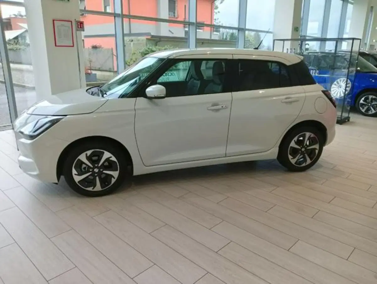 Suzuki Swift nuova a Milano (2)