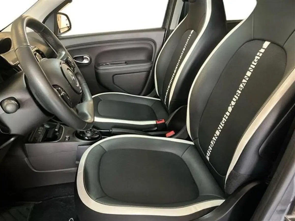Renault Twingo usata a Como (10)