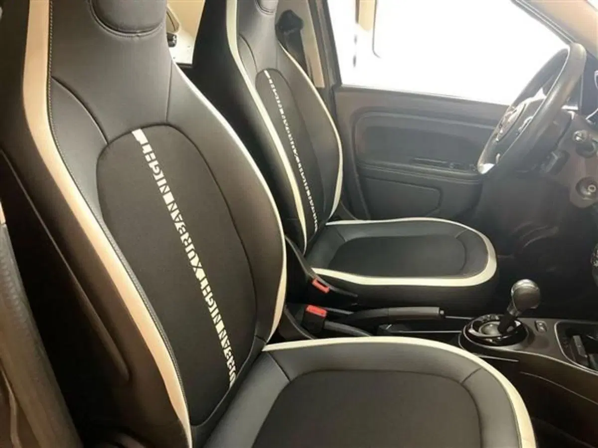 Renault Twingo usata a Como (11)