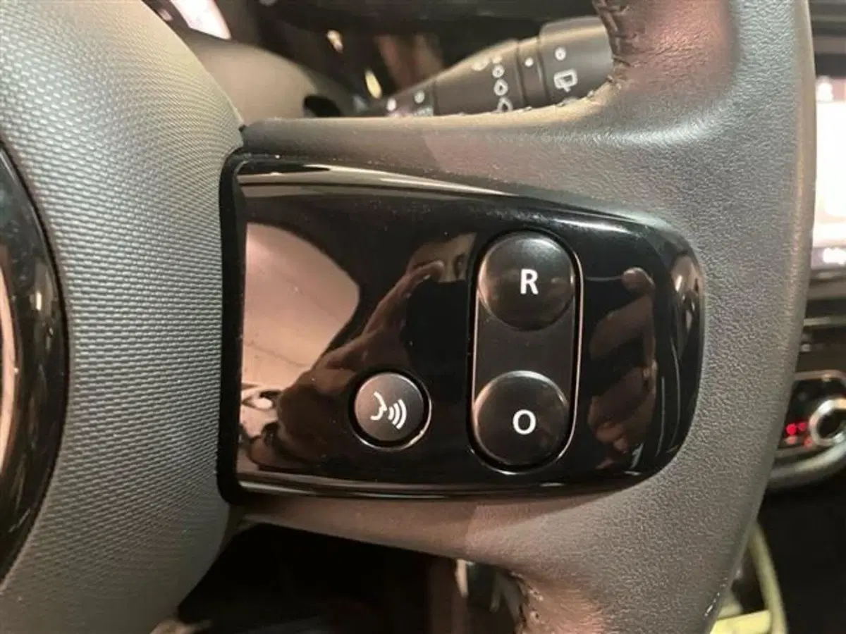 Renault Twingo usata a Como (18)