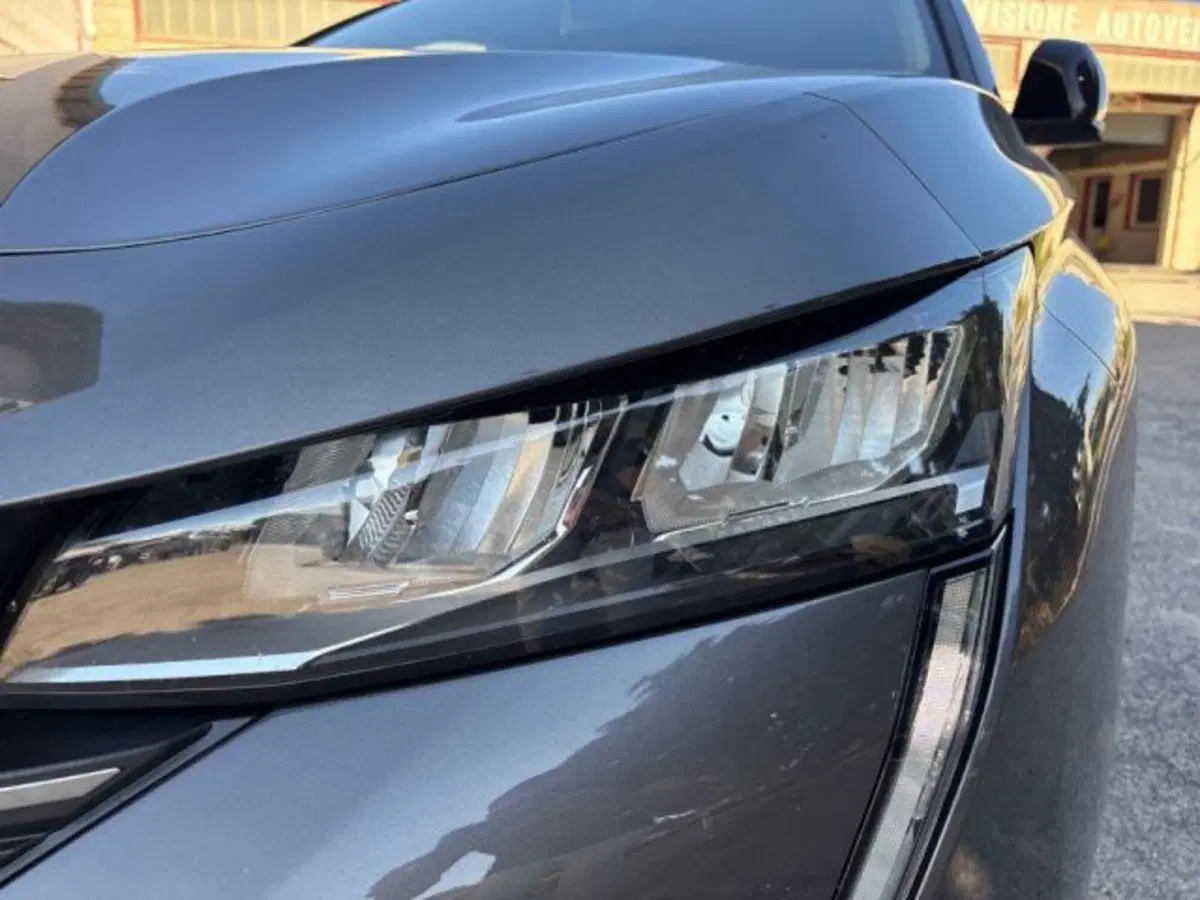 Peugeot 308 usata a Lecce (8)