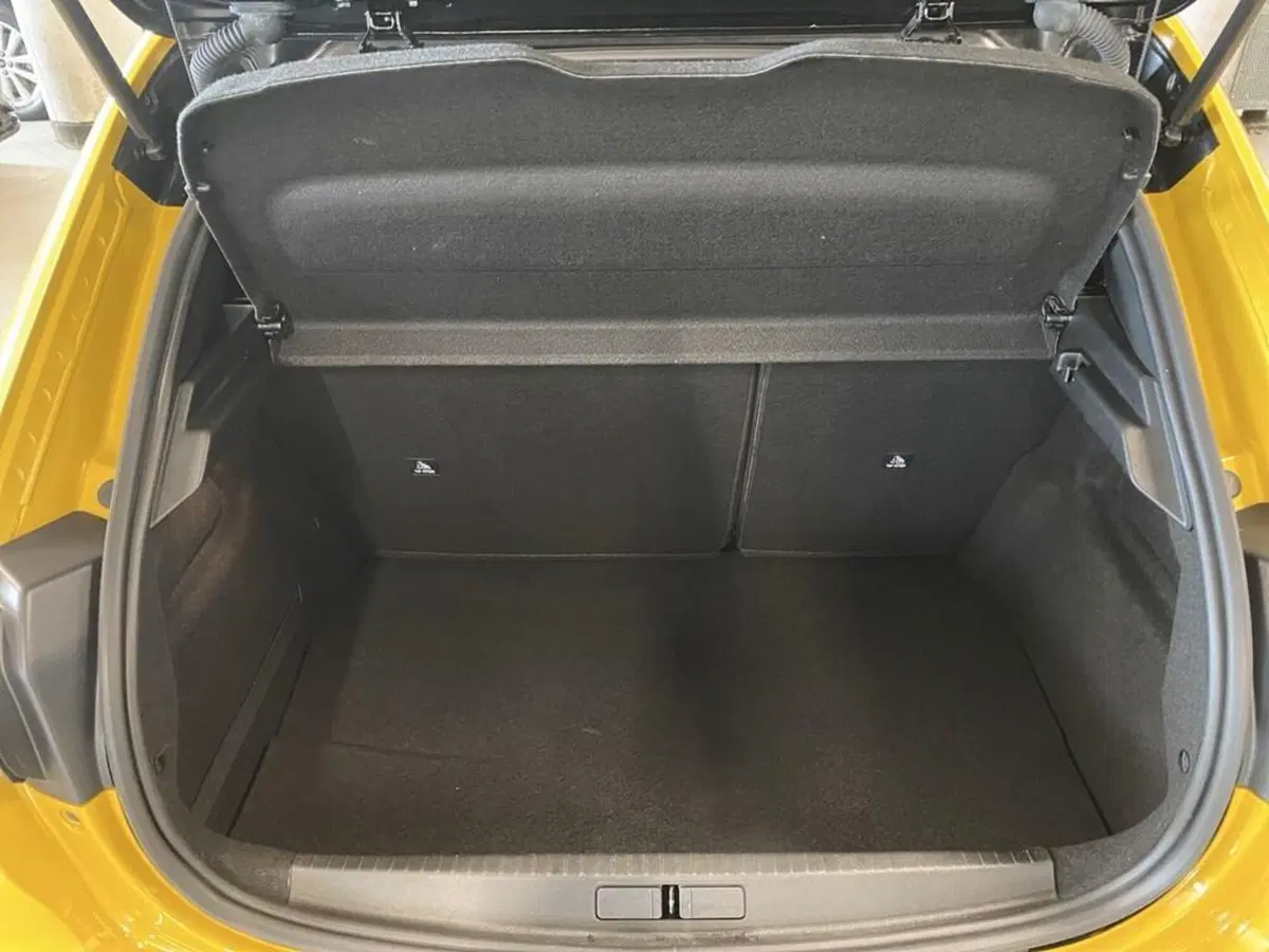 Peugeot 208 usata a Torino (9)