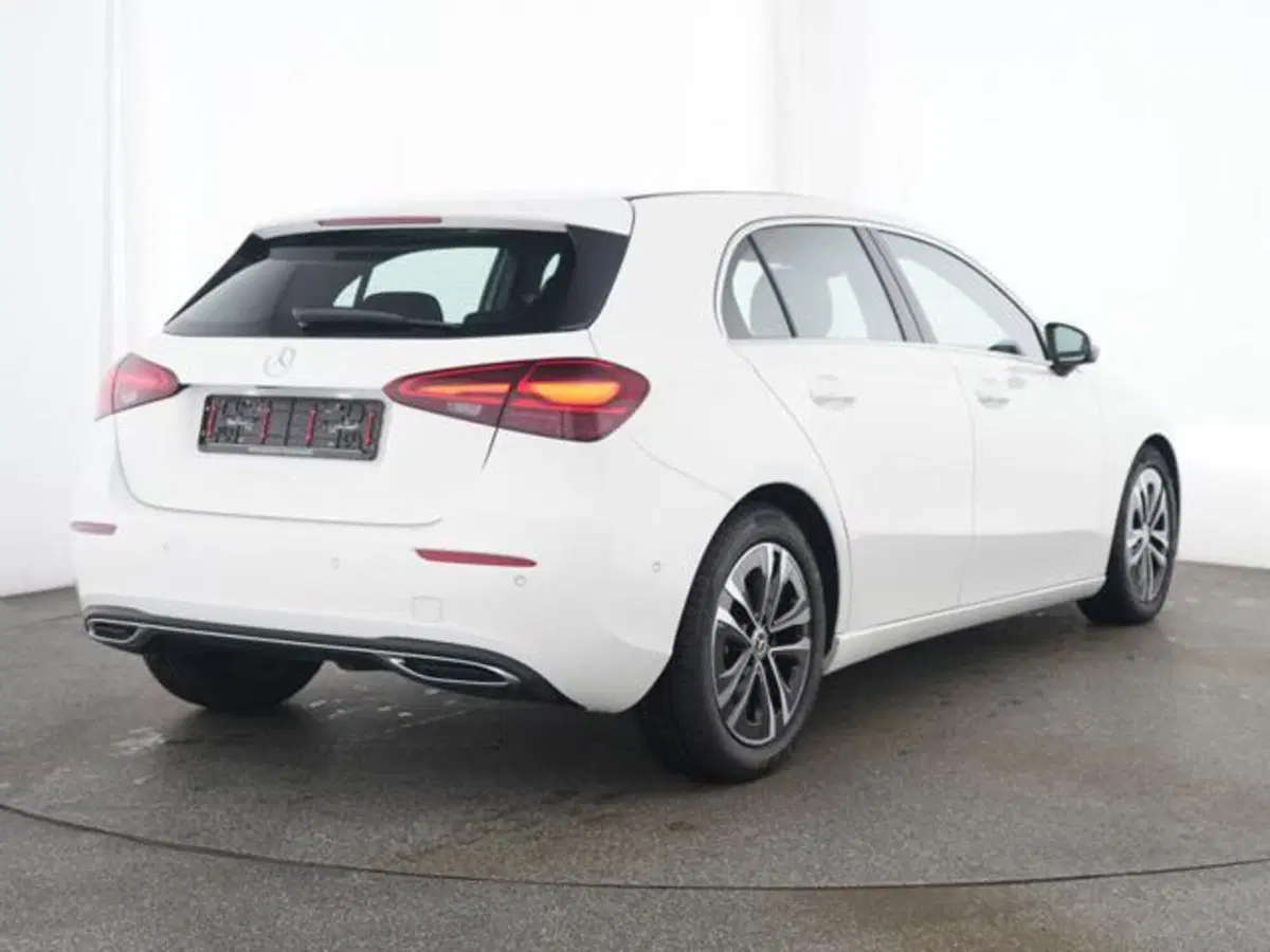 Mercedes-Benz Classe A Sedan usata a Milano (3)