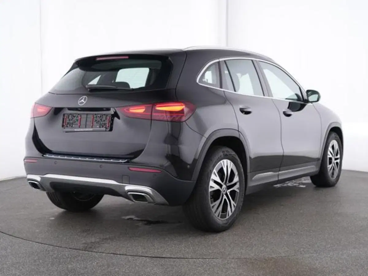 Mercedes-Benz GLA SUV usata a Milano (3)