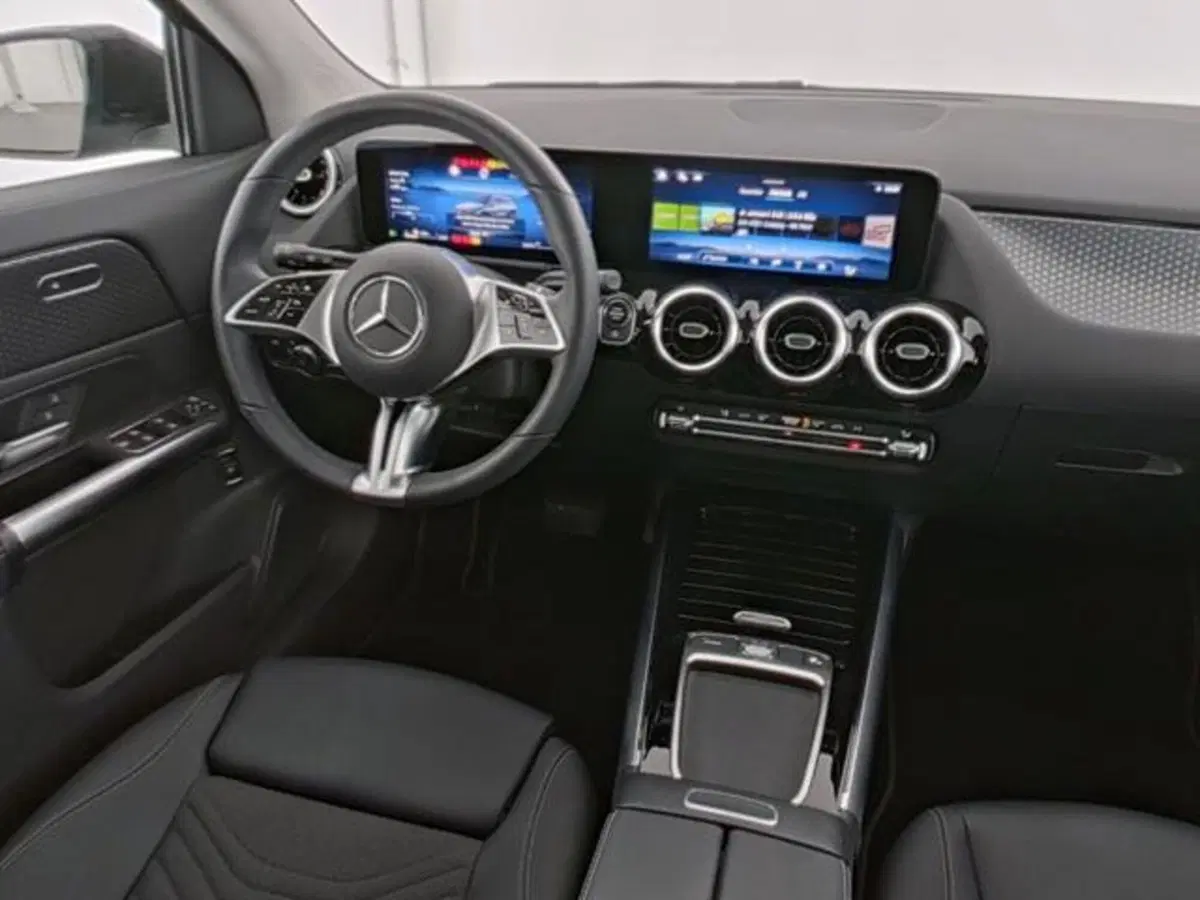 Mercedes-Benz GLA SUV usata a Milano (6)