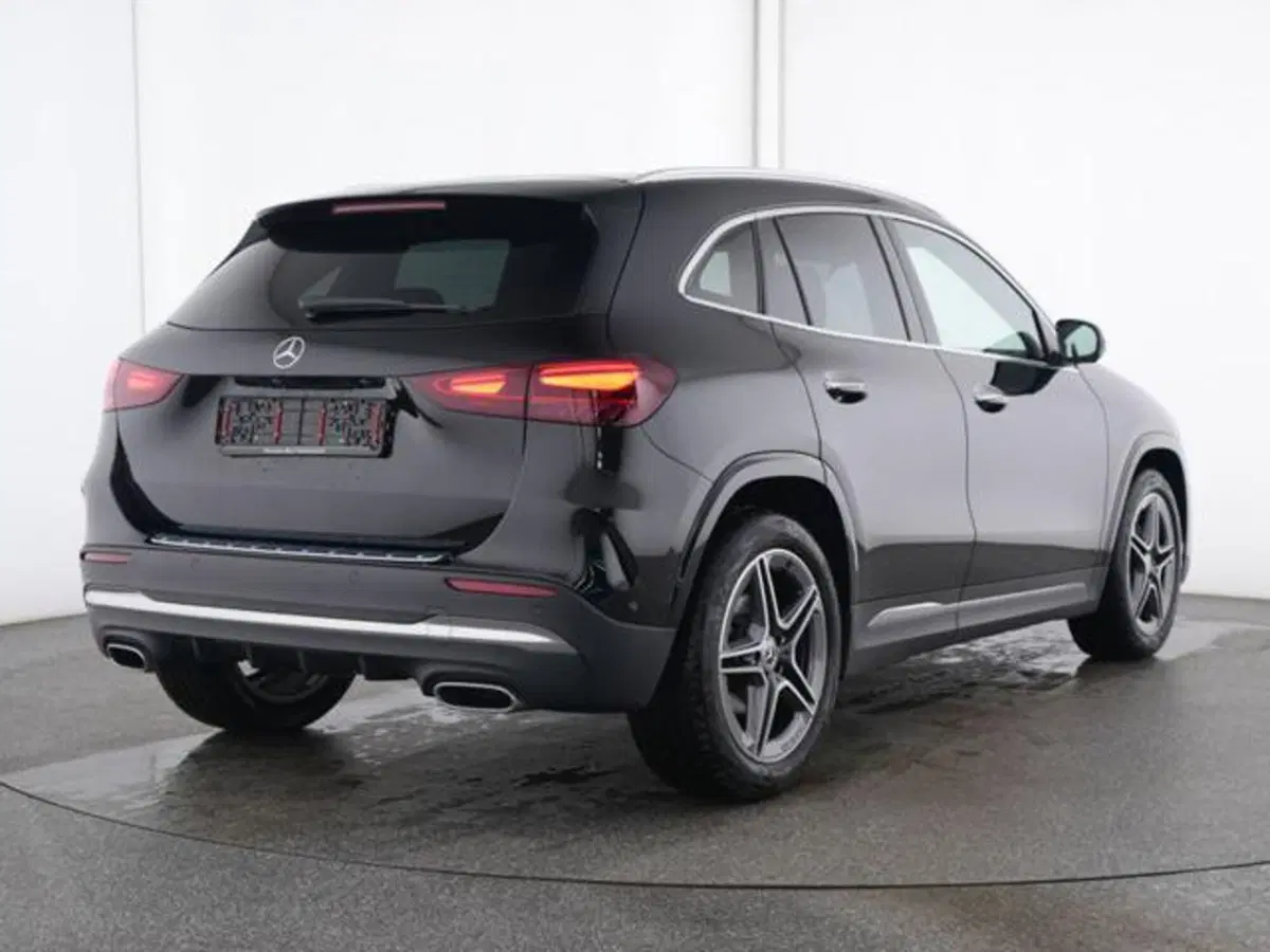Mercedes-Benz GLA SUV usata a Milano (3)