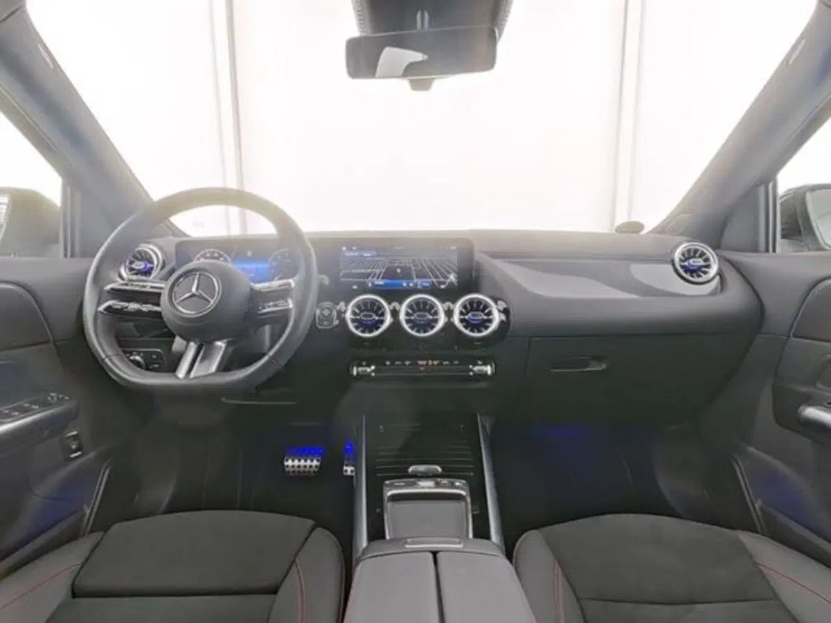 Mercedes-Benz GLA SUV usata a Milano (7)