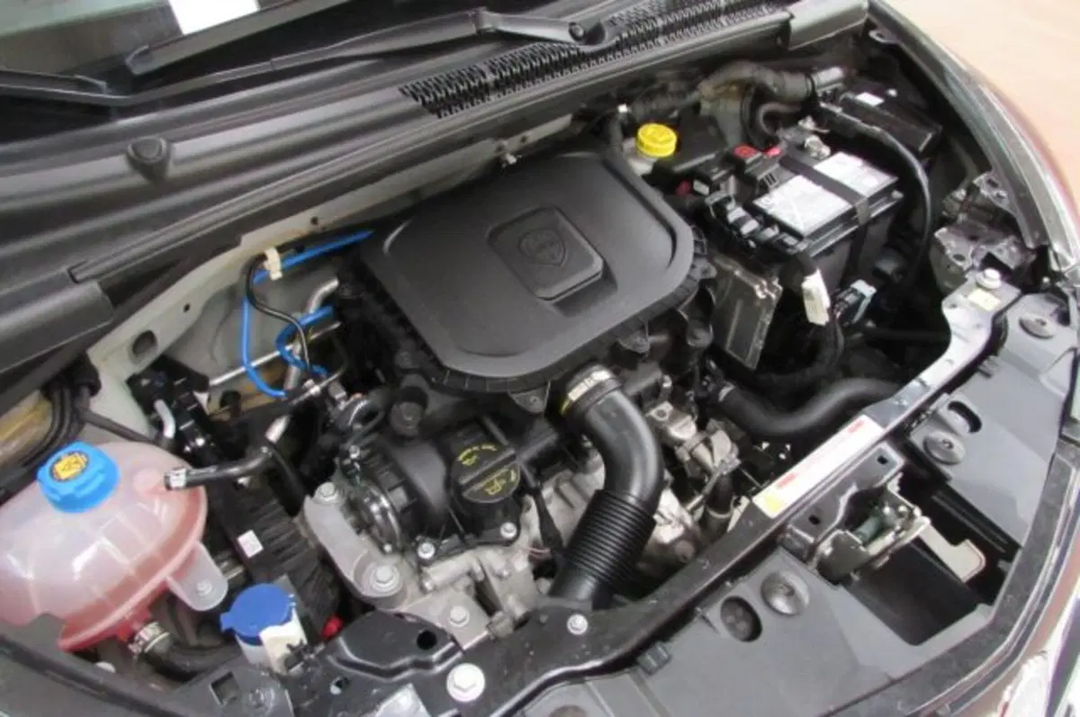 Lancia Ypsilon usata a Milano (15)