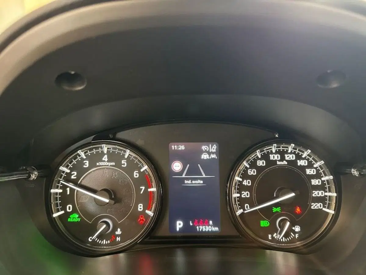 Suzuki Vitara usata a Prato (12)