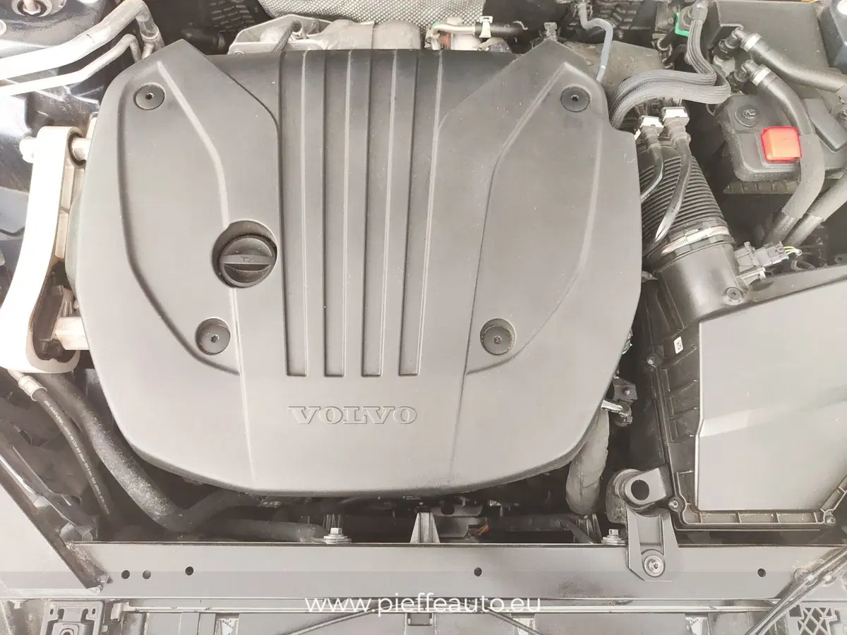 Volvo XC60 usata a Teramo (10)
