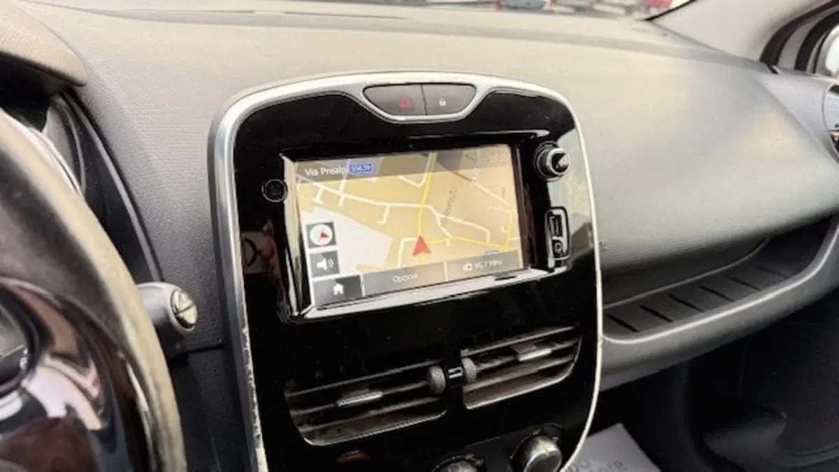 Renault Clio Sporter usata a Como (17)