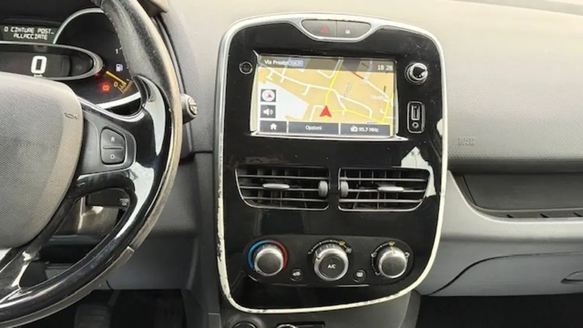 Renault Clio Sporter usata a Como (19)