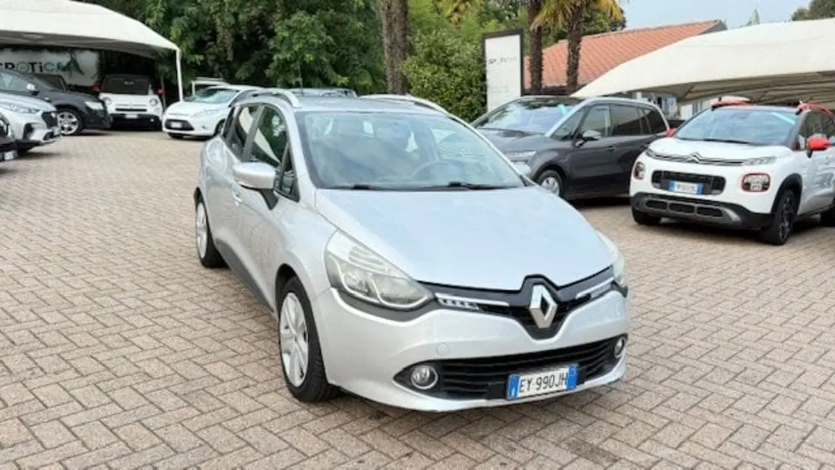 Renault Clio Sporter usata a Como (8)