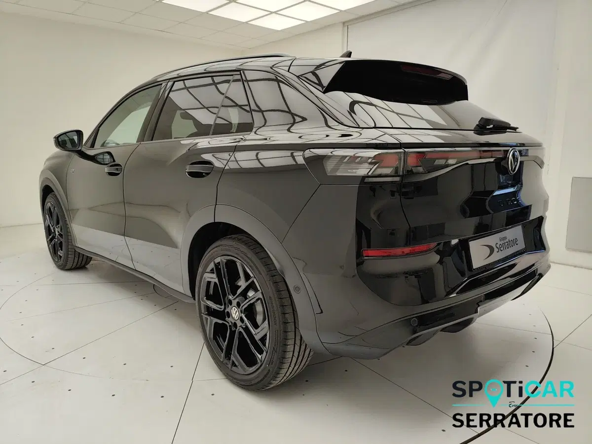 Volkswagen T-Roc nuova a Como (4)