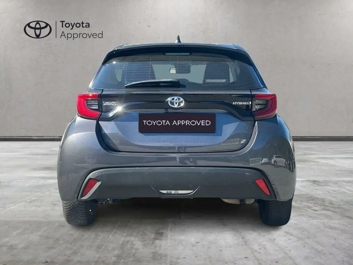 Toyota Yaris usata a Sondrio (11)