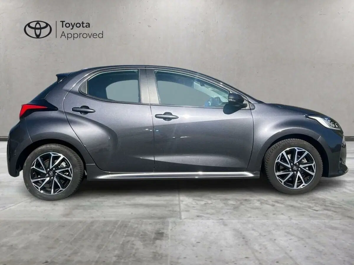 Toyota Yaris usata a Sondrio (3)