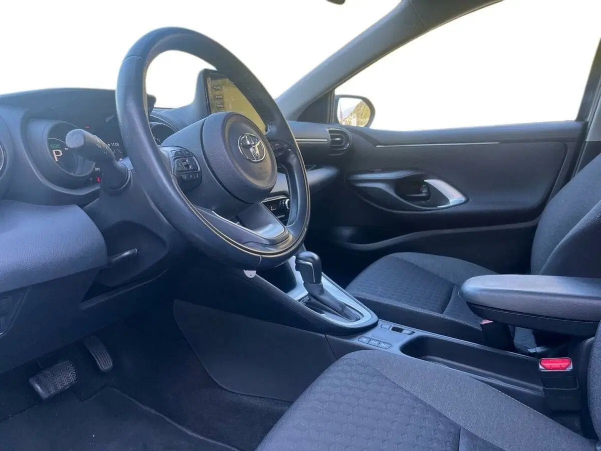 Toyota Yaris usata a Sondrio (6)