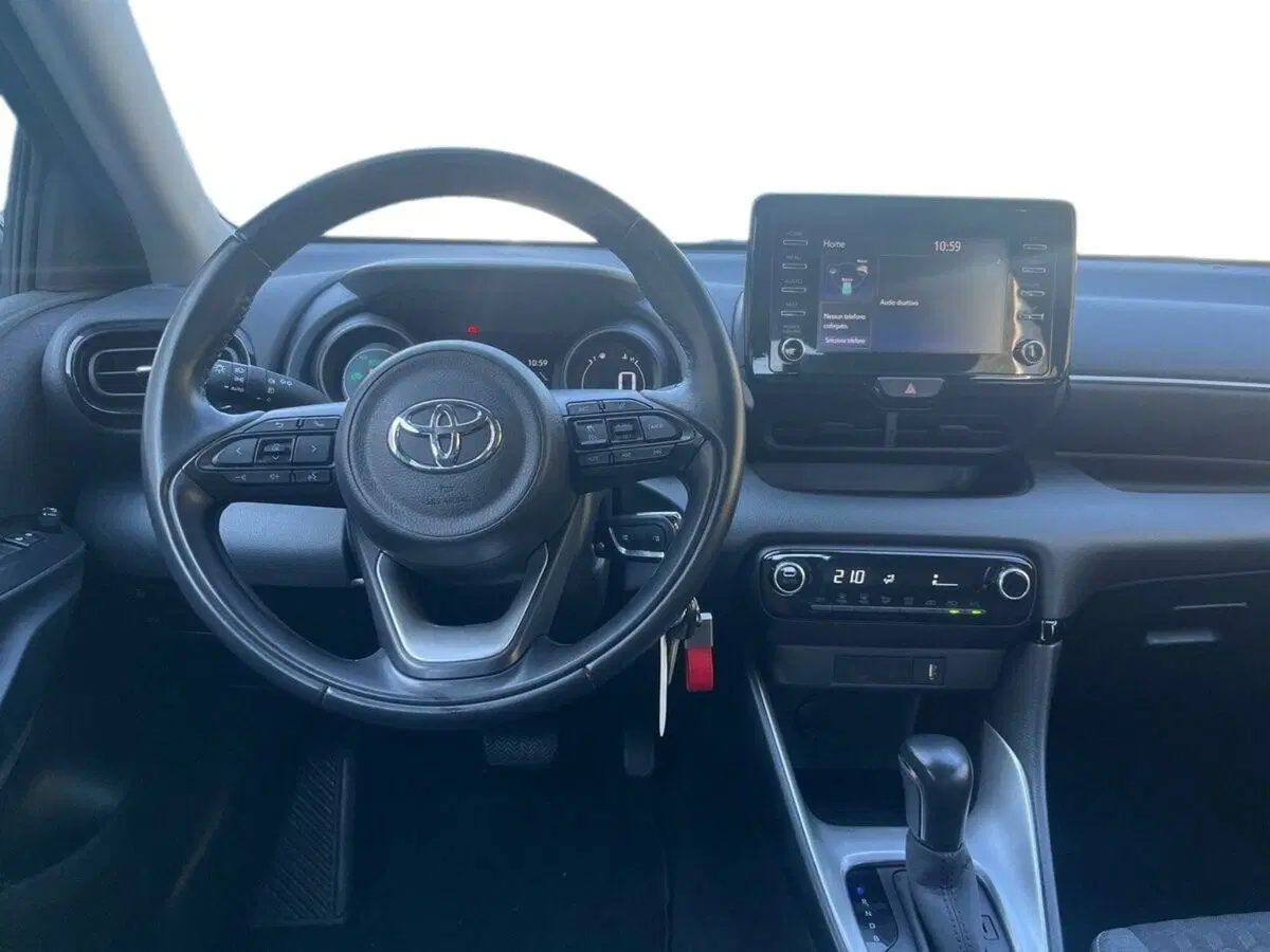 Toyota Yaris usata a Sondrio (7)