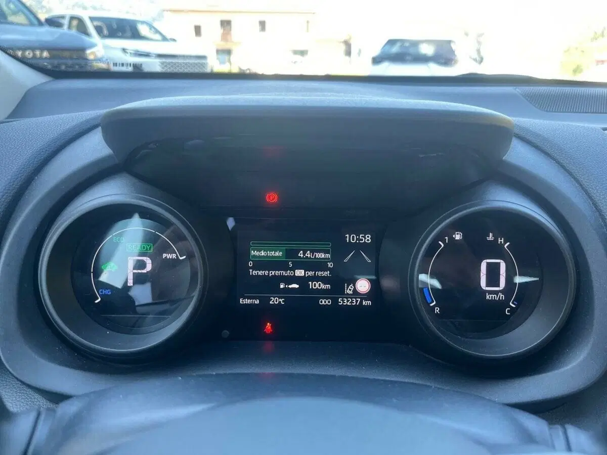 Toyota Yaris usata a Sondrio (8)
