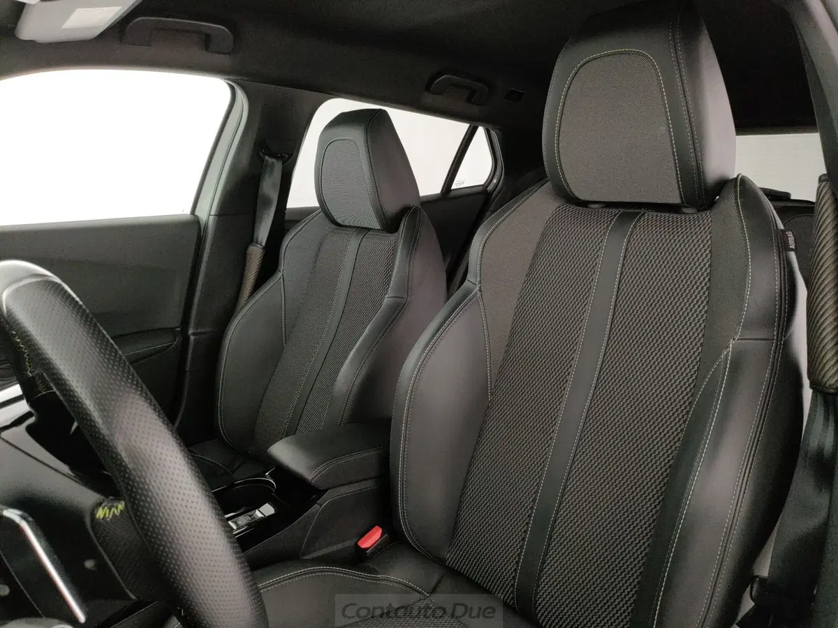 Peugeot 2008 usata a Caserta (18)