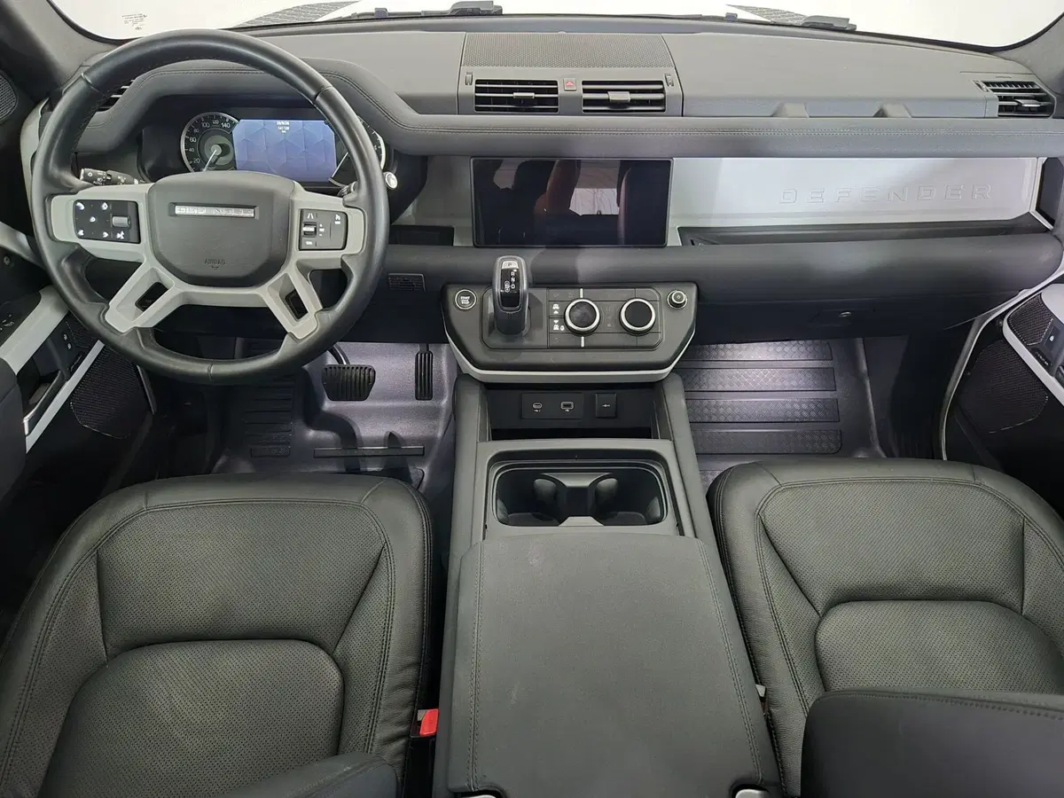 Land Rover Defender usata a Torino (4)