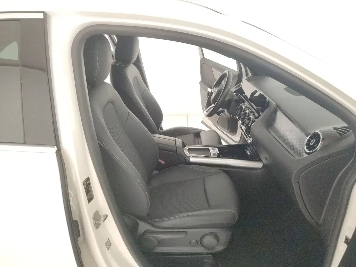 Mercedes-Benz GLA SUV usata a Alessandria (10)