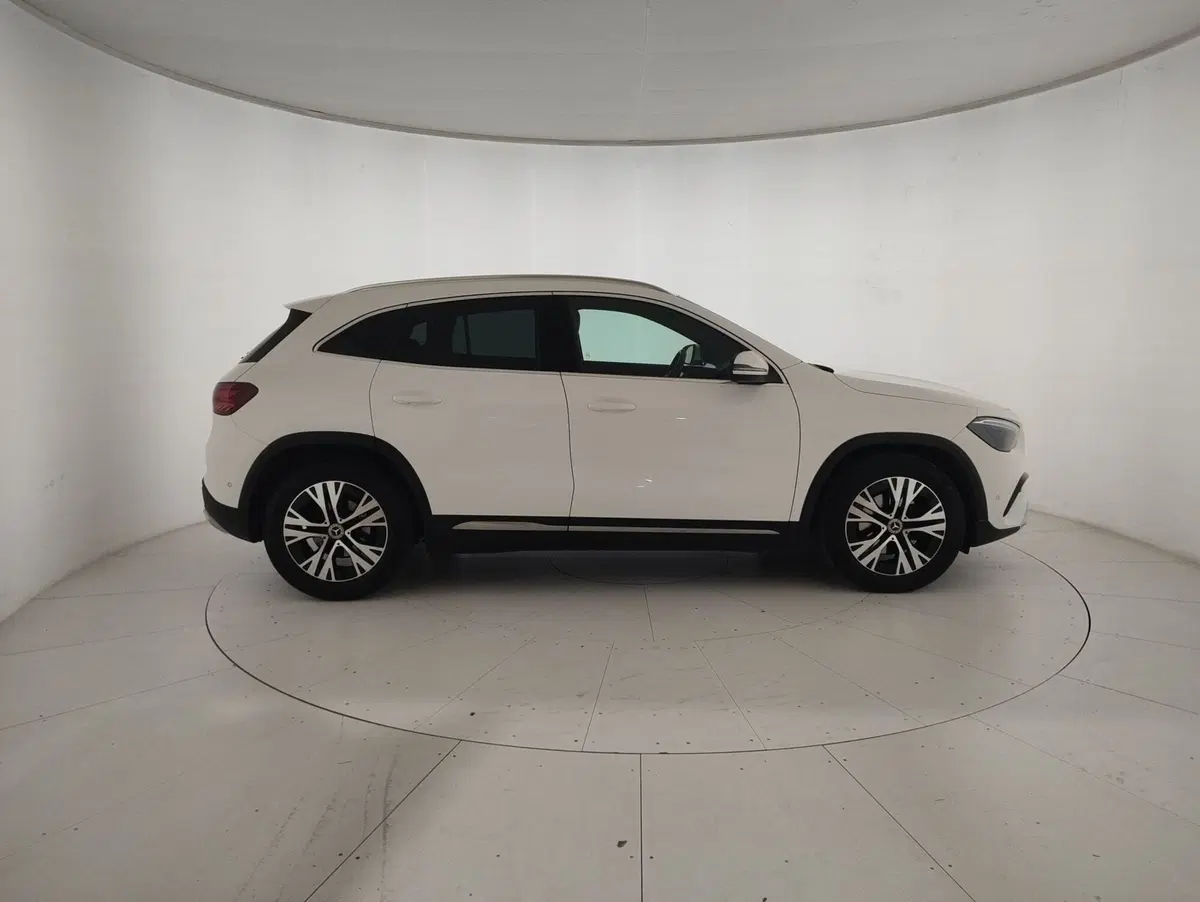 Mercedes-Benz GLA SUV usata a Alessandria (5)