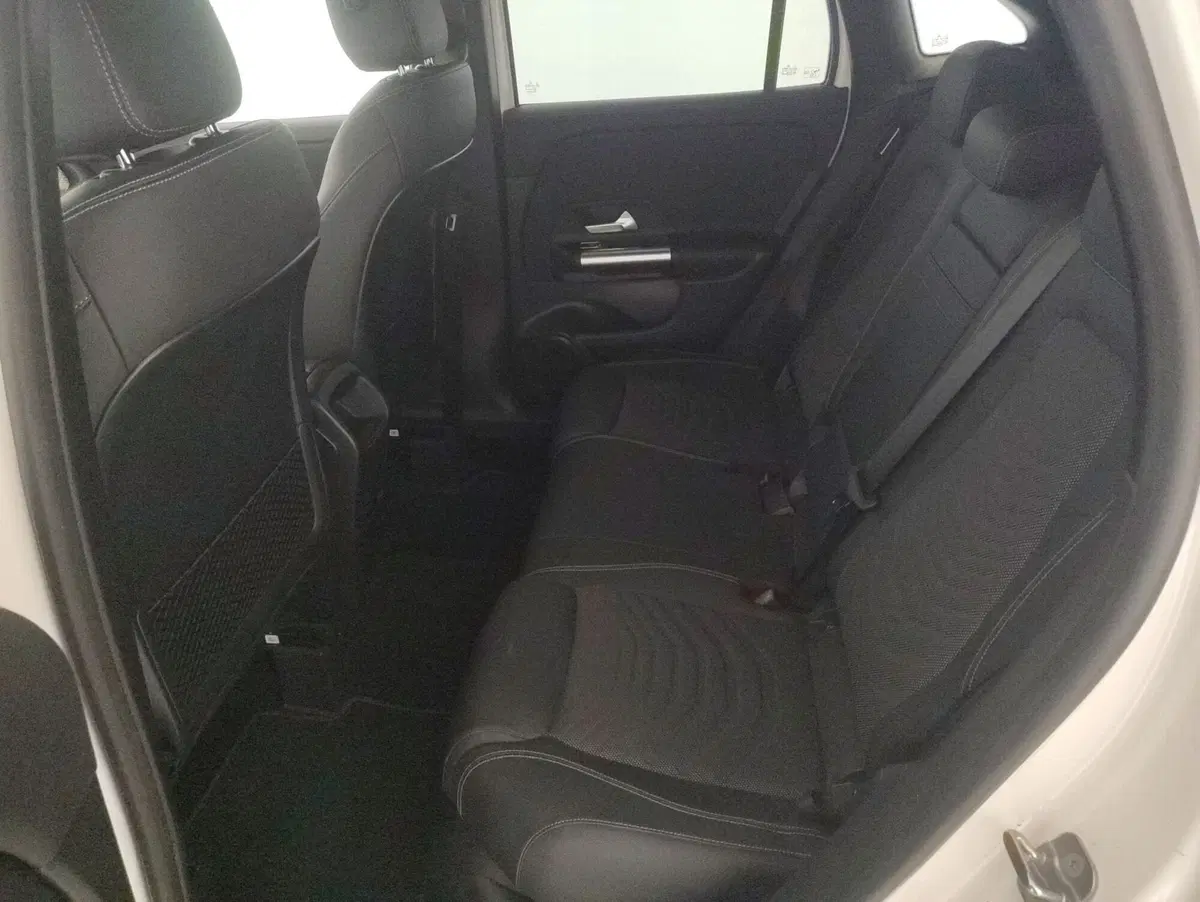 Mercedes-Benz GLA SUV usata a Alessandria (7)