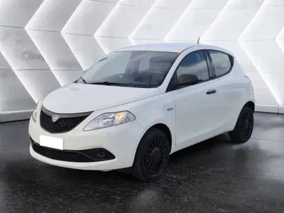 Lancia Ypsilon 1.0 FireFly 5 porte S&S Hybrid Gold Plus del 2020 usata