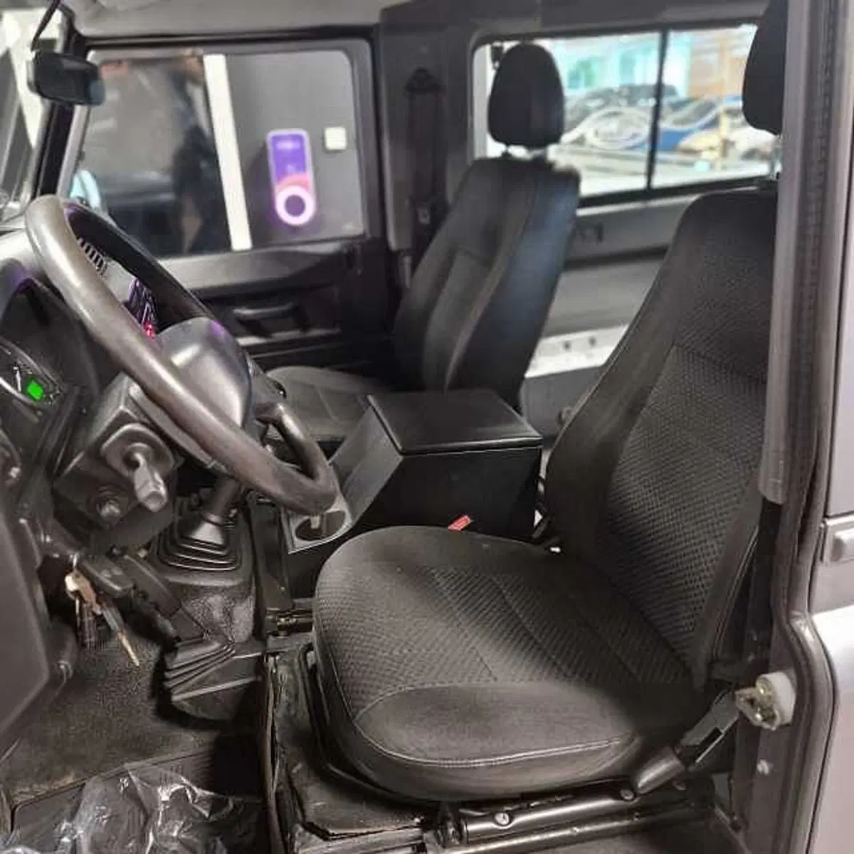 Land Rover Defender usata a Aosta (17)
