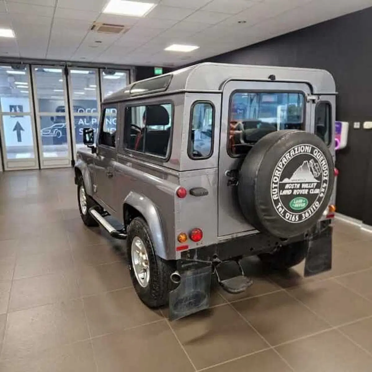 Land Rover Defender usata a Aosta (3)