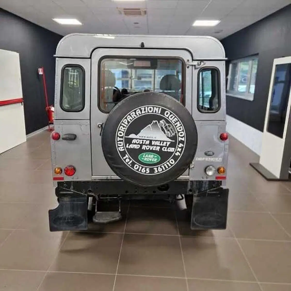 Land Rover Defender usata a Aosta (6)