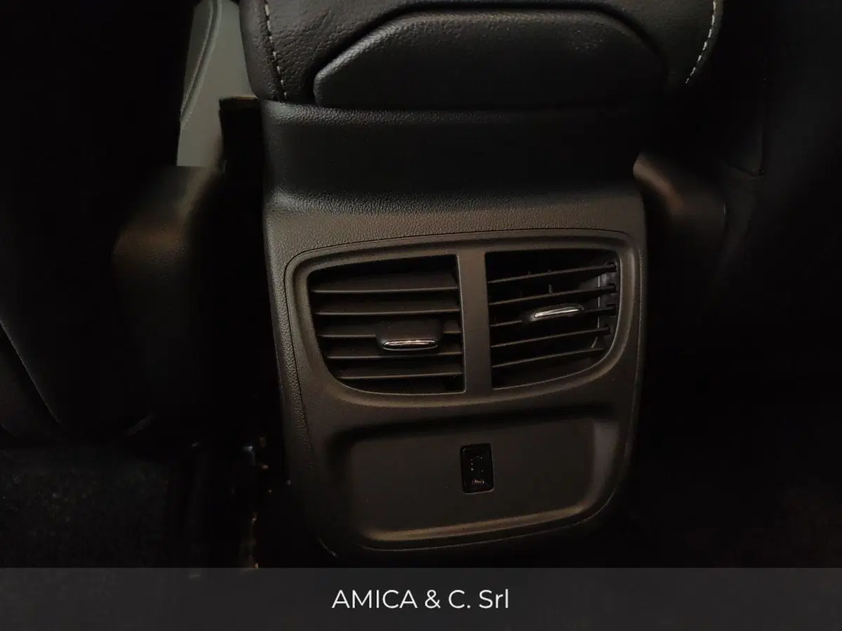 Opel Grandland nuova a Caserta (16)